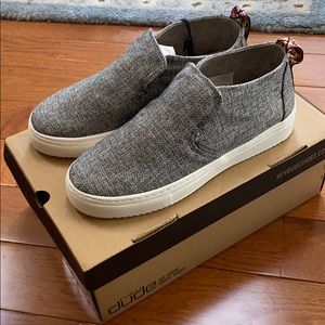 Peyton hey dude shoes